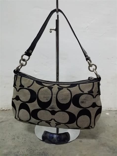 <b>COACH</b> Polished Pebble Leather Lana Solid <b>Black</b> Shoulder <b>Bag</b> 23. . Small black coach purse